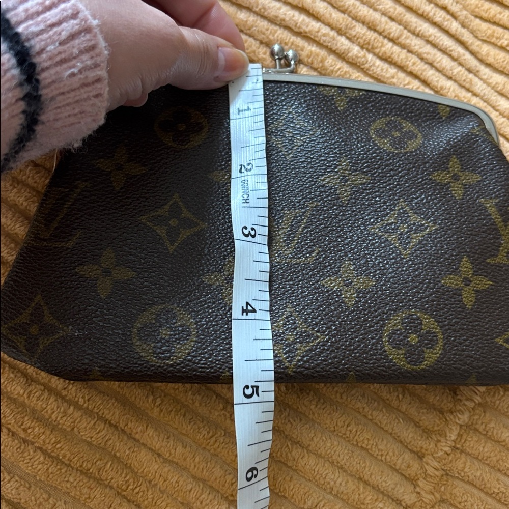 Louis Vuitton Brown and Gold Wristlet - Picture 13 of 15